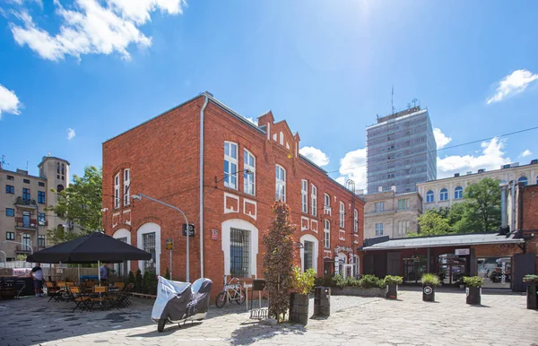 Lodz, Polonya - 7 Ağustos 2022: OFF Piotrkowska Merkezi, Polonya