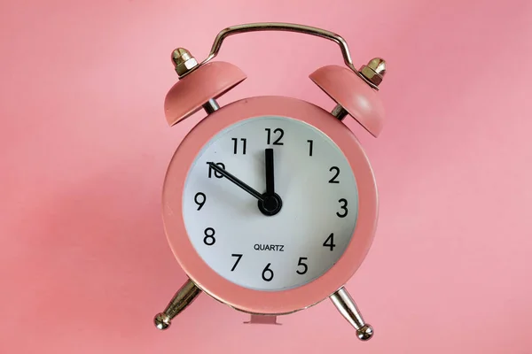 Reloj Despertador Cuarzo Rosa Aislado Para Fines Diseño — Foto de Stock