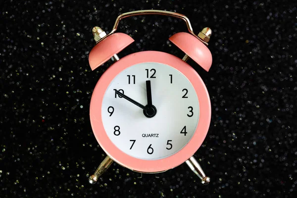 Reloj Despertador Cuarzo Rosa Aislado Para Fines Diseño — Foto de Stock