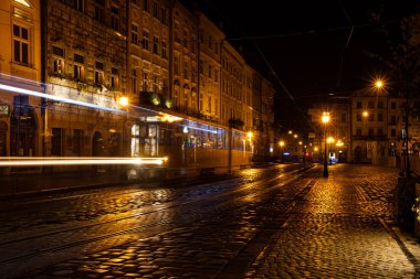 Lviv, Ukrayna - 12 Ekim 2022: Lviv City cente night