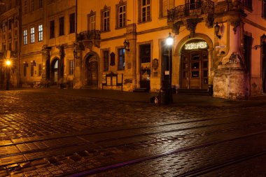 Lviv, Ukrayna - 12 Ekim 2022: Lviv City cente night