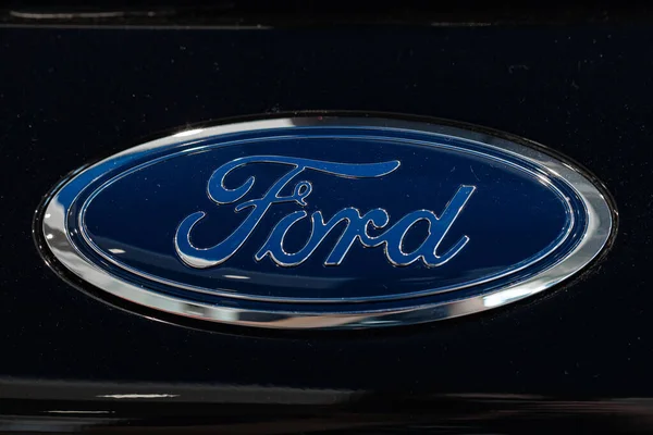 Lviv Ucrania Octubre 2022 Primer Plano Del Logotipo Ford Automóvil — Foto de Stock