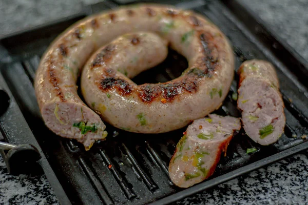 Biftek ve eti kapat.