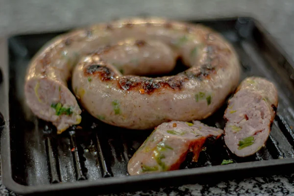 Biftek ve eti kapat.