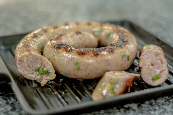 Biftek ve eti kapat.