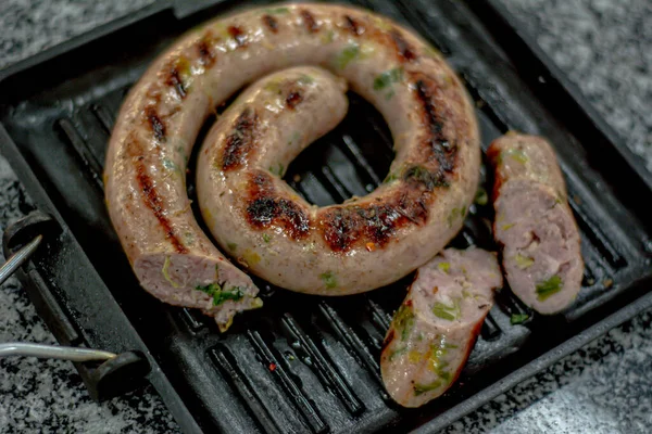 Biftek ve eti kapat.