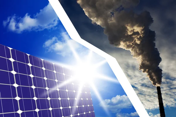 Сонячні батареї замість викопного палива — стокове фото