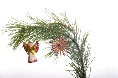 Yeni yıl küreler köknar ağacı dalı