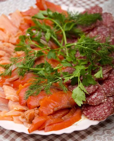 Corte de peixe com salsicha — Fotografia de Stock