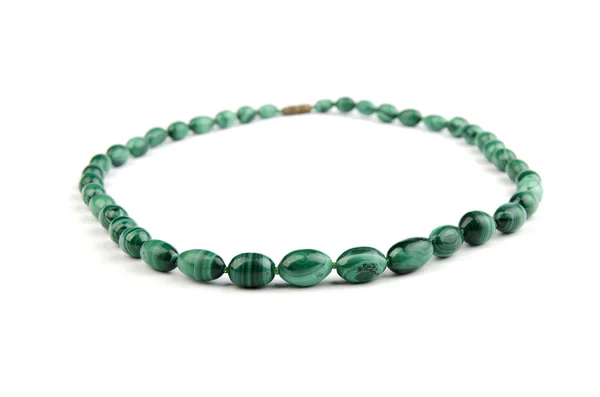Perles, collier de malachite sur blanc Images De Stock Libres De Droits