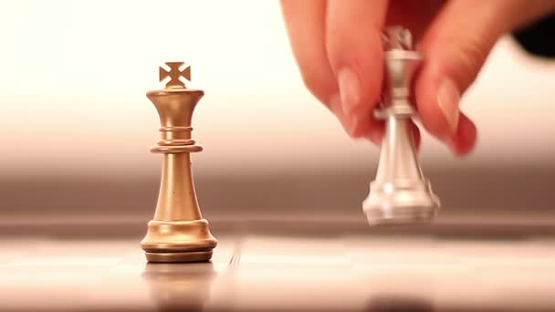 Mover checkmate decisivo . — Vídeo de Stock