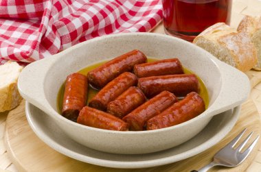 İspanya mutfağı. acılı sosis. chistorra.