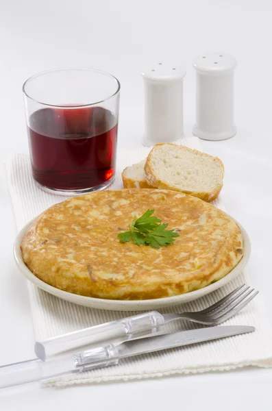 Spanische Küche. spanisches Omelett. Tortilla de patatas. — Stockfoto