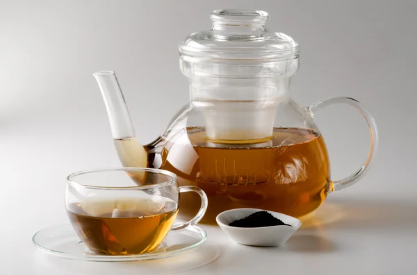 Çay fincanı ve çaydanlık — Stok fotoğraf