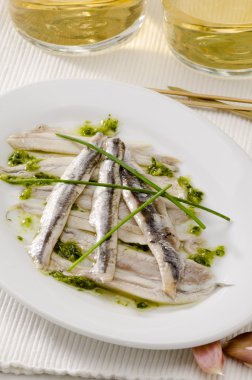 İspanya mutfağı. marine edilmiş hamsi. boquerones.