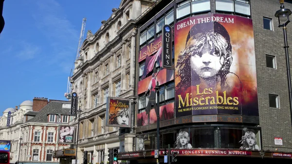 Shaftesbury avenue. Londyn. Wielka Brytania — Zdjęcie stockowe