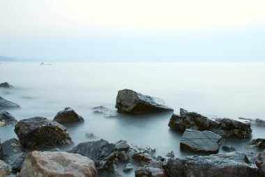 taş sahil