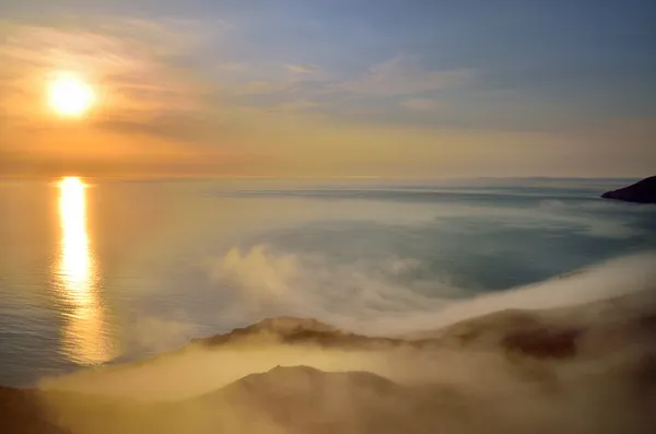 Kırım dağlarında güzel gün batımı