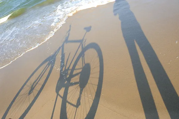 Bicicleta na areia — Fotografia de Stock