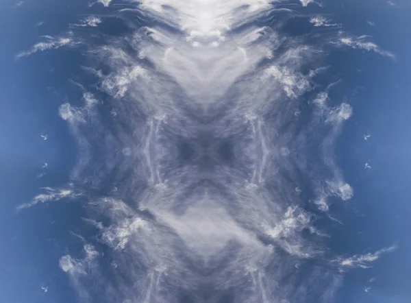 Asymmetrischer kaleidoskopischer Himmel — Stockfoto