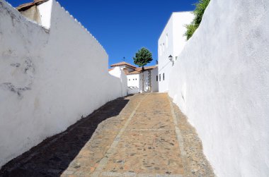 eğik, sokak
