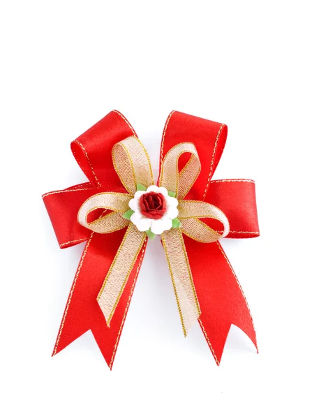 白で隔離される赤いクリスマスの弓 — ストック写真