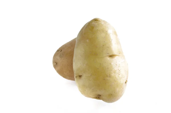 Färsk potatis isolerad på vit — Stockfoto