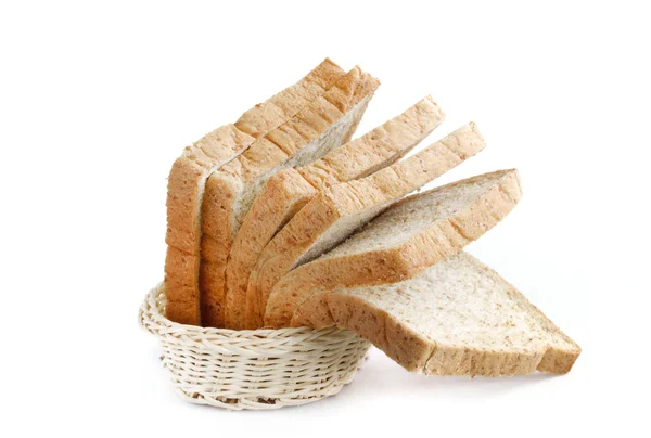 Pão de trigo integral em cesto — Fotografia de Stock