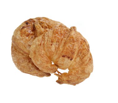 Beyaz arka planda izole edilmiş taze kruvasan.