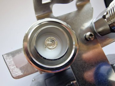 Yüksek güç radyo frekansı RF ve mikrodalga uygulamaları için DIN 7 / 16 düşük pasif modülasyonlar (PIM) eşeksen konnektörü