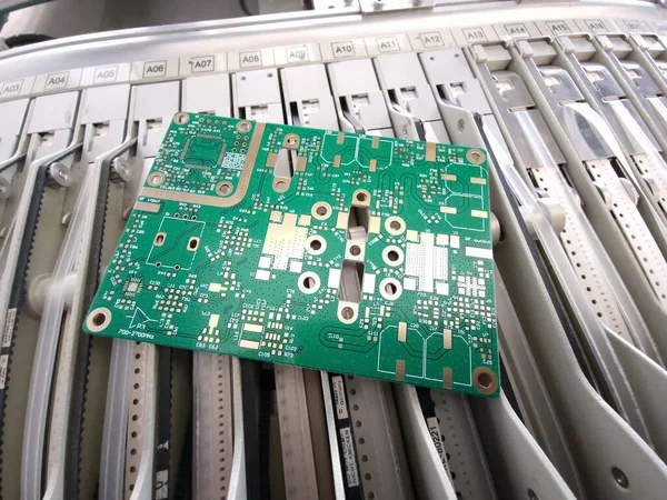 Ραδιοσυχνότητα Printed Circuit Board Pcb Συναρμολόγηση Μηχανή Επιλογής Και Θέσης — Φωτογραφία Αρχείου