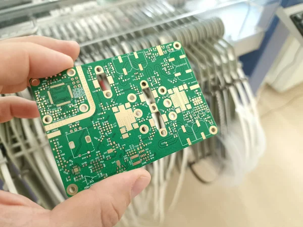 Ραδιοσυχνότητα Printed Circuit Board Pcb Συναρμολόγηση Μηχανή Επιλογής Και Θέσης Royalty Free Φωτογραφίες Αρχείου