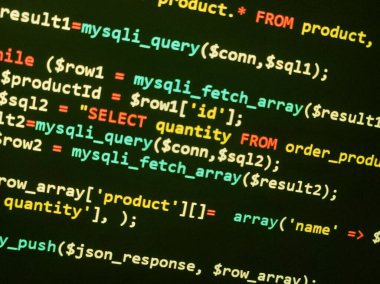 Kodlama kaynağı PHP kod ekranı. Soyut teknoloji geçmişi. Siber saldırı ya da güvenlik konsepti. Hacker izleme programı. Yazılım geliştirme