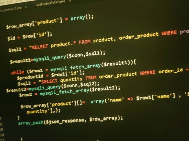 Kodlama kaynağı PHP kod ekranı. Soyut teknoloji geçmişi. Siber saldırı ya da güvenlik konsepti. Hacker izleme programı. Yazılım geliştirme