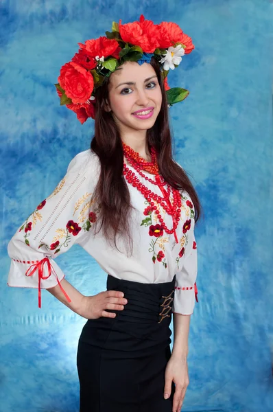 kız Ukrayna ulusal kostüm