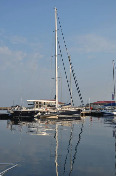 Bellissimi Yacht Nel Porto Marittimo — Foto Stock