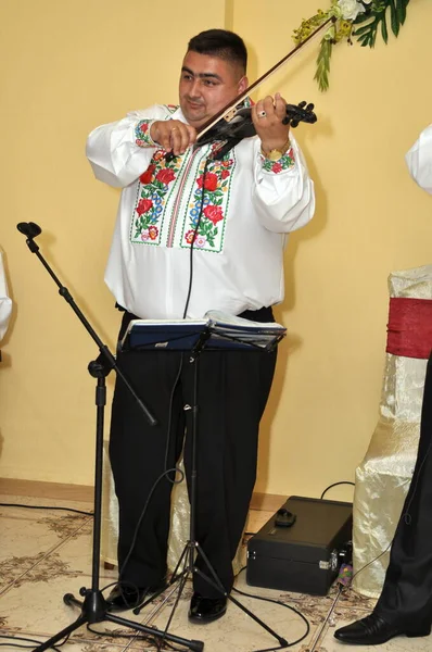 Ukraina Tjernivtsi Regionen Bukovina 2012 Musiker Nationella Moldaviska Kostymer — Stockfoto