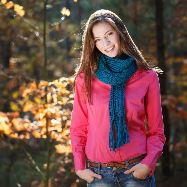 美しい秋の女性 — ストック写真