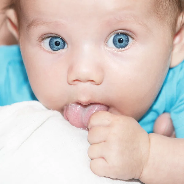 Baby with blue eyes — Stock Photo, Image