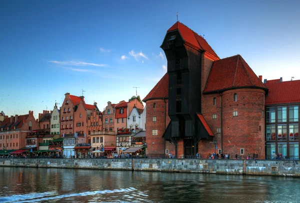Guindaste na cidade velha em Gdansk — Fotografia de Stock