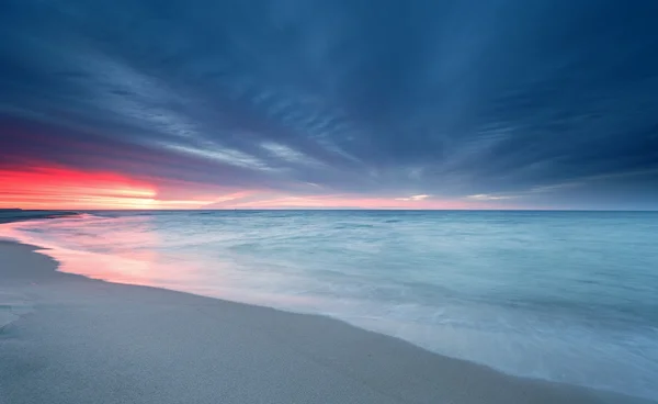 Beau coucher de soleil sur la mer Baltique — Photo