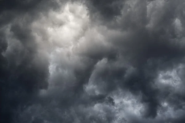 Storm wolken als achtergrond — Stockfoto