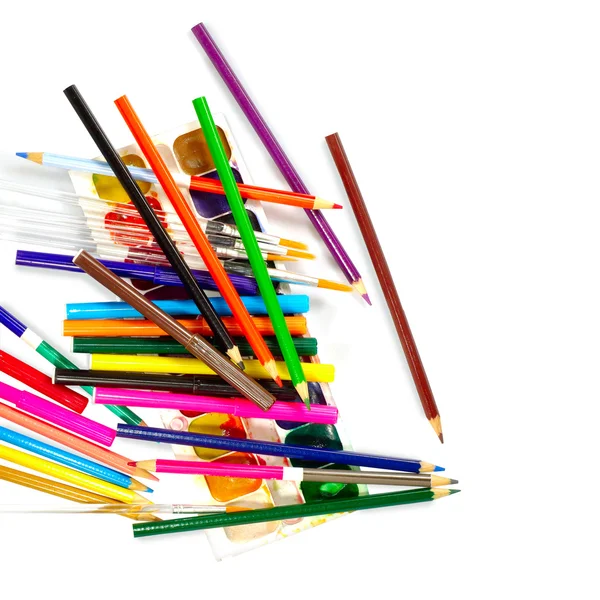 Ołówki, pisaki, farby — Zdjęcie stockowe