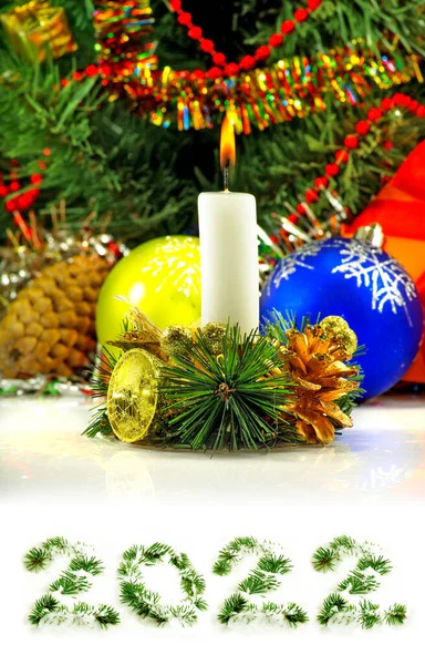 Prachtige Kerstversieringen Een Witte Achtergrond Kerstversiering Close 2022 Gelukkig Nieuwjaar — Stockfoto