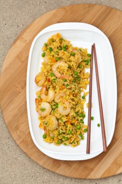 karides kızarmış pilav yapma