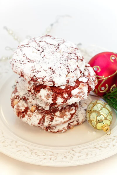 Soubory cookie červeného sametu — Stock fotografie