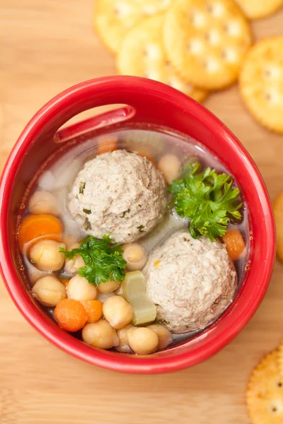 Zuppa fatta in casa con polpette — Foto Stock