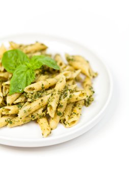 pesto soslu makarna