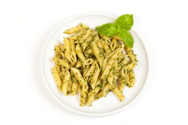 pesto soslu makarna