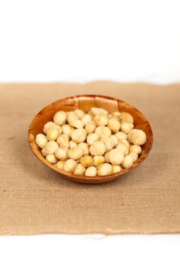 deniz tuzu ile Macadamia fındık